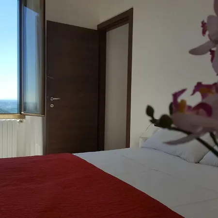 Le Vigne - - * Brunate